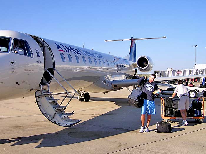 erj145_3.jpg